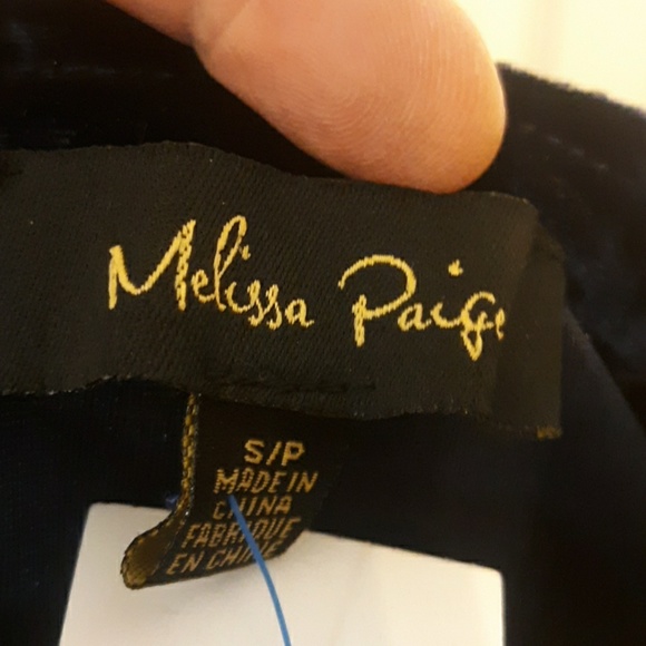 Blouse - Picture 6 of 8